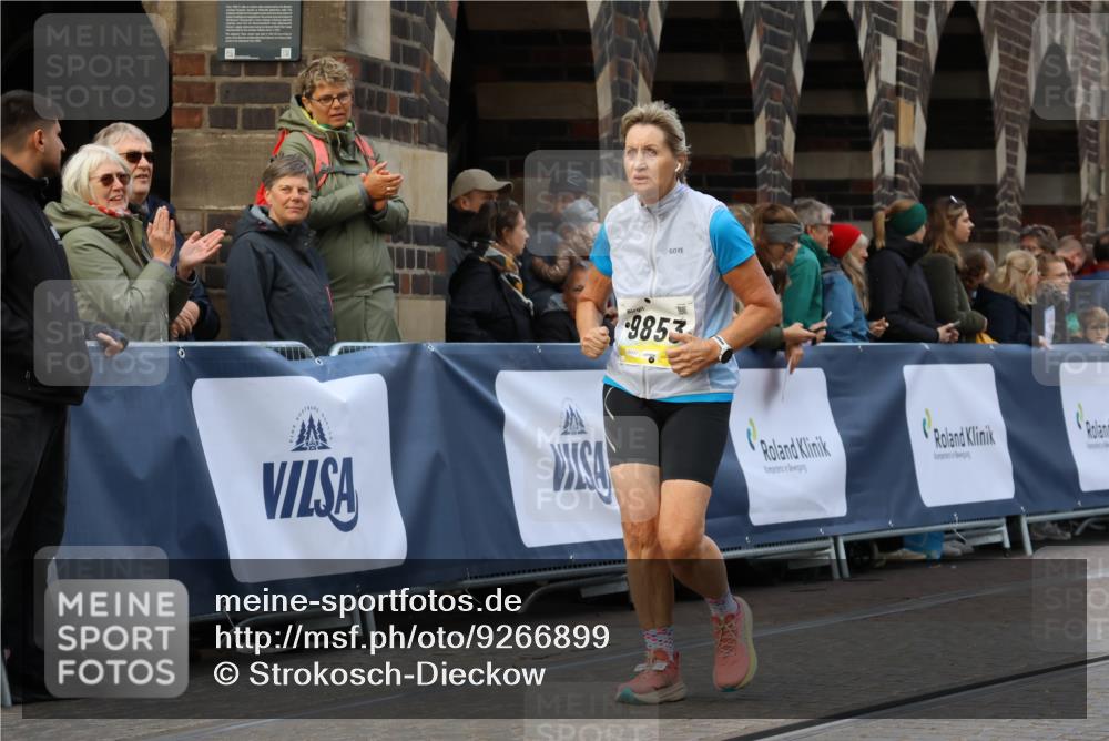 05.10.2025 - 20. swb-Marathon Bremen Strokosch-Dieckow http://msf.ph/oto/9266899 05.10.2025 11:08:49 Ziel 9184, 9274, 9721, 9853, 9912, 10051, 10248, 10714, 10840, 10939 meine-sportfotos.de