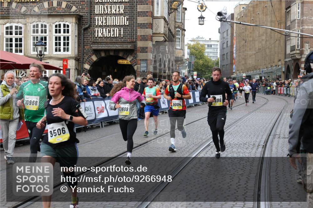 05.10.2025 - 20. swb-Marathon Bremen Yannick Fuchs http://msf.ph/oto/9266948 05.10.2025 10:51:52 Ziel 8333, 9004, 9259, 9268, 9506, 10436, 10716, 10968, 11484, 11689, 11696 meine-sportfotos.de