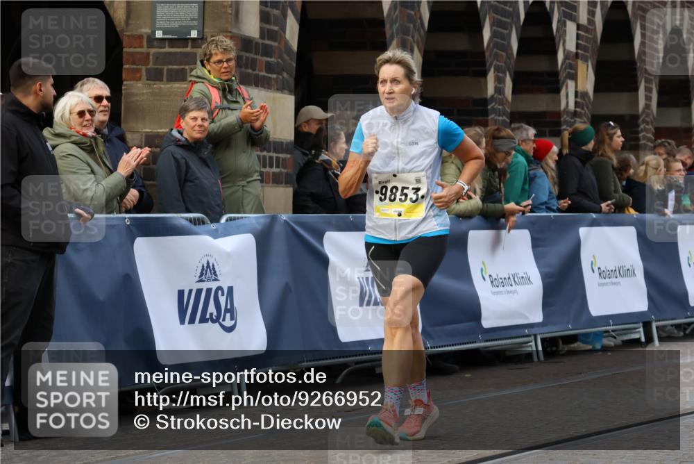 05.10.2025 - 20. swb-Marathon Bremen Strokosch-Dieckow http://msf.ph/oto/9266952 05.10.2025 11:08:49 Ziel 9184, 9274, 9721, 9853, 9912, 10051, 10248, 10714, 10840, 10939 meine-sportfotos.de