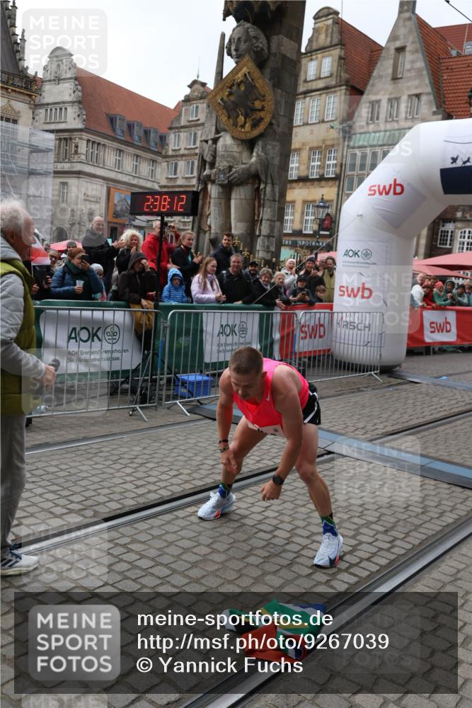 05.10.2025 - 20. swb-Marathon Bremen Yannick Fuchs http://msf.ph/oto/9267039 05.10.2025 12:09:02 Ziel  meine-sportfotos.de