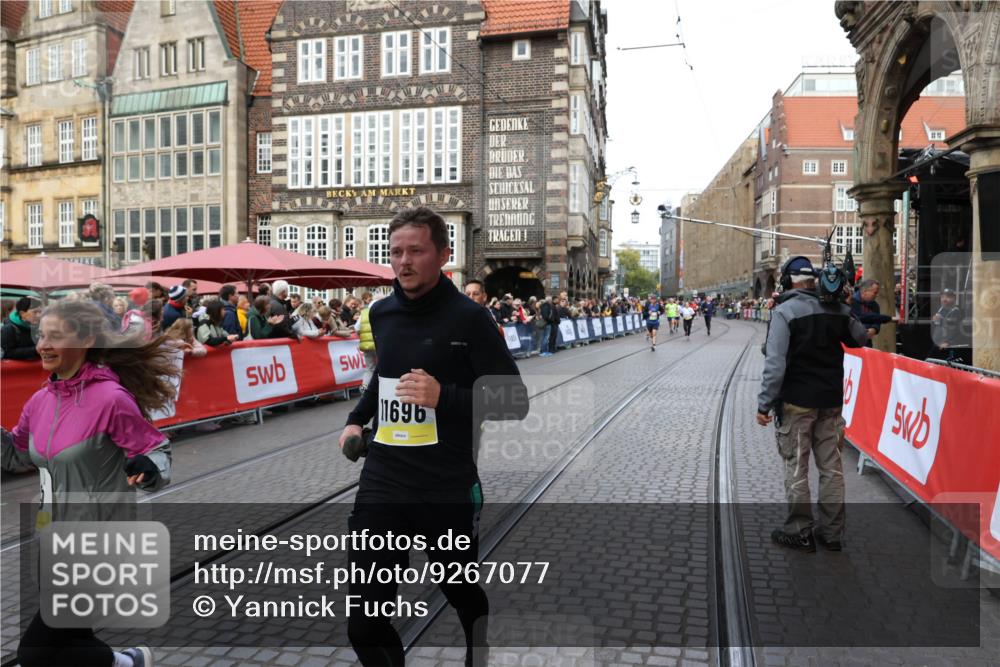 05.10.2025 - 20. swb-Marathon Bremen Yannick Fuchs http://msf.ph/oto/9267077 05.10.2025 10:51:54 Ziel 8333, 9004, 9259, 9506, 10436, 10968, 11361, 11689, 11696 meine-sportfotos.de