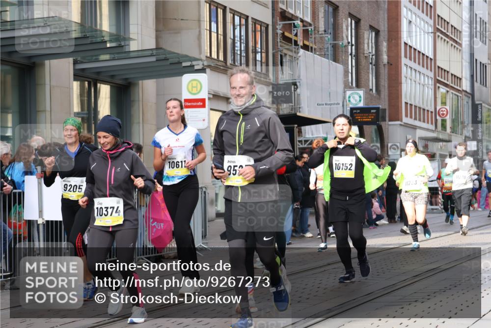 05.10.2025 - 20. swb-Marathon Bremen Strokosch-Dieckow http://msf.ph/oto/9267273 05.10.2025 11:06:01 Ziel 7979, 9205, 9228, 9387, 9438, 9523, 9712, 9764, 9998, 10152, 10192, 10243, 10249, 10374, 10404, 10462, 10611, 10623, 10640, 10699, 10732, 10848, 10912, 11065, 11092, 11143, 11169, 11195, 11231, 11233, 11270, 11296, 11365, 11433, 11485, 7979, 9205, 9228, 9387, 9438, 9523, 9712, 9764, 9998, 10152, 10192, 10243, 10249, 10374, 10404, 10462, 10611, 10623, 10640, 10699, 10732, 10848, 10912, 11065, 11092, 11143, 11169, 11195, 11270, 11365 meine-sportfotos.de
