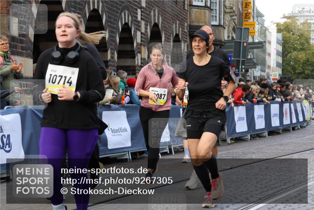 05.10.2025 - 20. swb-Marathon Bremen Strokosch-Dieckow http://msf.ph/oto/9267305 05.10.2025 11:08:57 Ziel 9184, 9466, 9774, 9912, 10031, 10087, 10248, 10458, 10714, 10840, 11126, 11142 meine-sportfotos.de