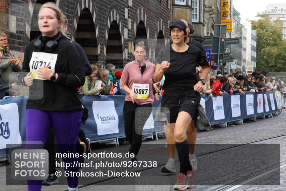 05.10.2025 - 20. swb-Marathon Bremen Strokosch-Dieckow http://msf.ph/oto/9267338 05.10.2025 11:08:57 Ziel 9184, 9466, 9774, 9912, 10031, 10087, 10248, 10458, 10714, 10840, 11126, 11142 meine-sportfotos.de