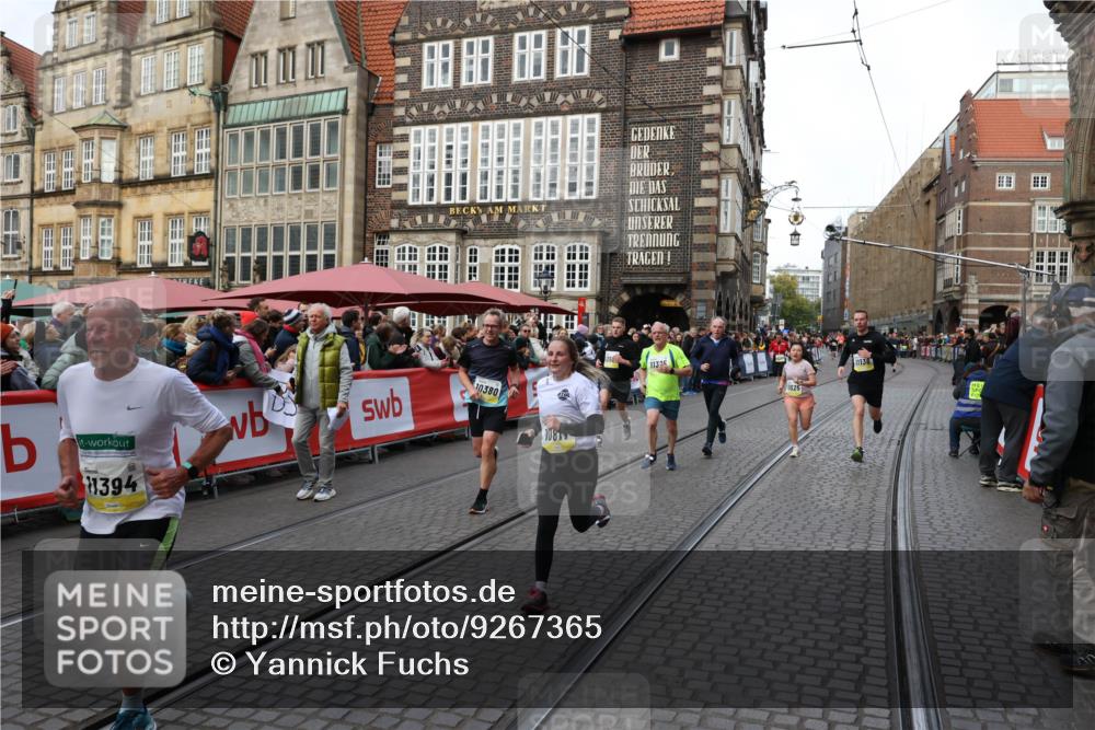 05.10.2025 - 20. swb-Marathon Bremen Yannick Fuchs http://msf.ph/oto/9267365 05.10.2025 10:52:02 Ziel 9004, 9683, 10380, 10581, 10625, 10817, 11080, 11136, 11325, 11361, 11394 meine-sportfotos.de