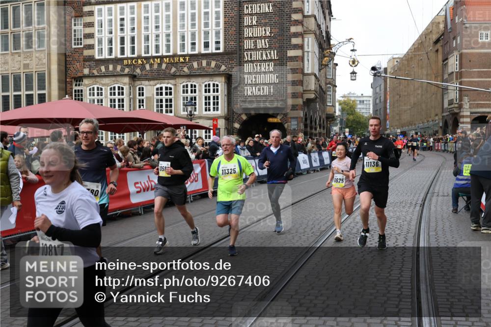 05.10.2025 - 20. swb-Marathon Bremen Yannick Fuchs http://msf.ph/oto/9267406 05.10.2025 10:52:03 Ziel 9683, 10380, 10581, 10625, 10817, 11080, 11136, 11325, 11361, 11394 meine-sportfotos.de