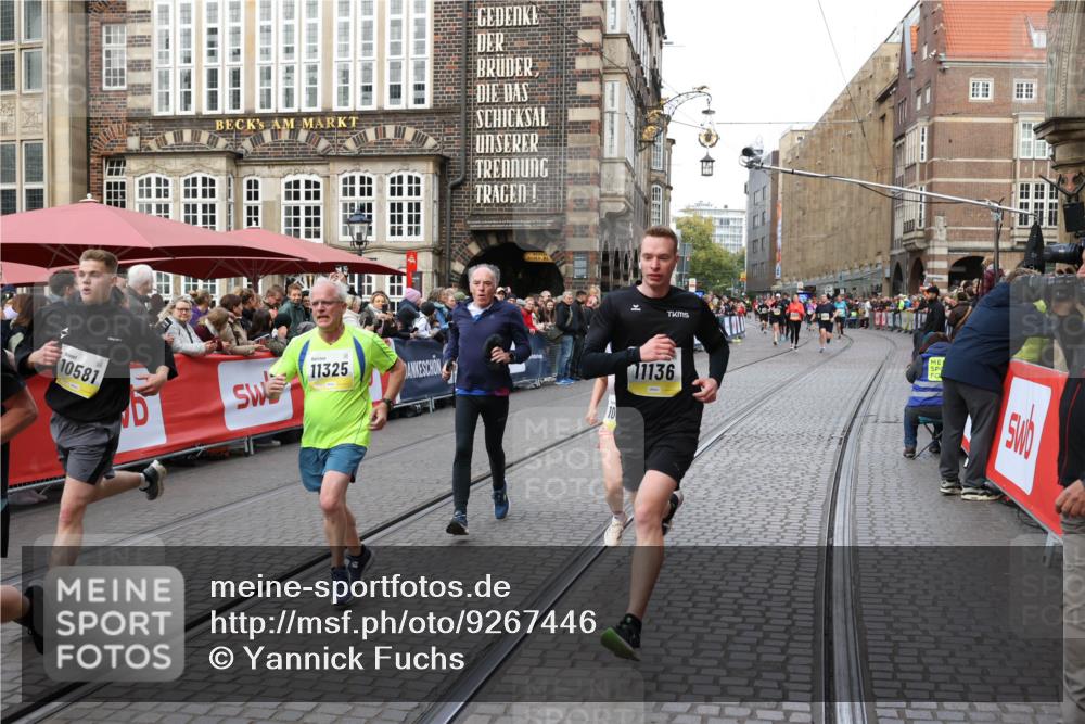 05.10.2025 - 20. swb-Marathon Bremen Yannick Fuchs http://msf.ph/oto/9267446 05.10.2025 10:52:03 Ziel 9683, 10380, 10581, 10625, 10817, 11080, 11136, 11325, 11361, 11394 meine-sportfotos.de