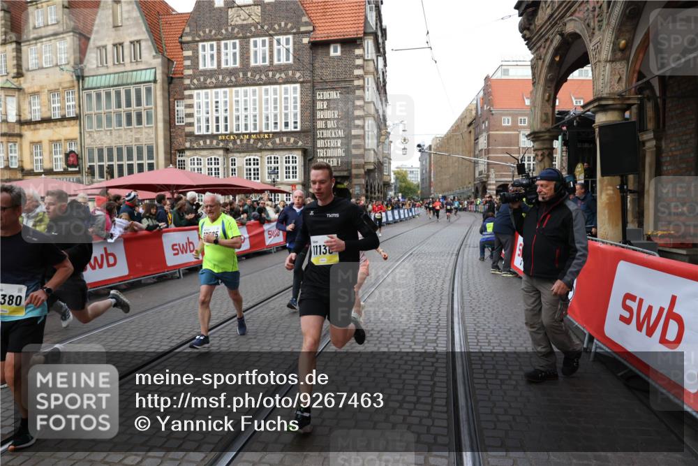 05.10.2025 - 20. swb-Marathon Bremen Yannick Fuchs http://msf.ph/oto/9267463 05.10.2025 10:52:04 Ziel 9683, 10380, 10581, 10625, 10817, 11080, 11136, 11325, 11394 meine-sportfotos.de