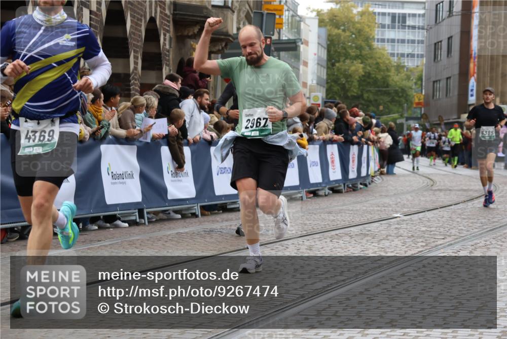 05.10.2025 - 20. swb-Marathon Bremen Strokosch-Dieckow http://msf.ph/oto/9267474 05.10.2025 12:59:34 Ziel 133, 2967, 4369, 6385 meine-sportfotos.de