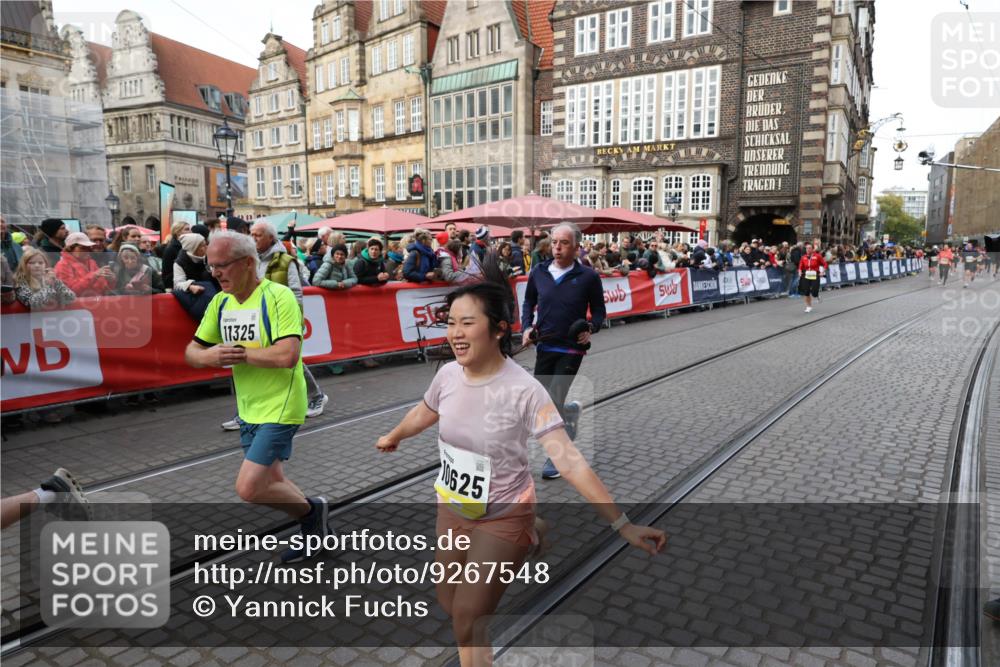 05.10.2025 - 20. swb-Marathon Bremen Yannick Fuchs http://msf.ph/oto/9267548 05.10.2025 10:52:04 Ziel 9683, 10380, 10581, 10625, 10817, 11080, 11136, 11325, 11394 meine-sportfotos.de