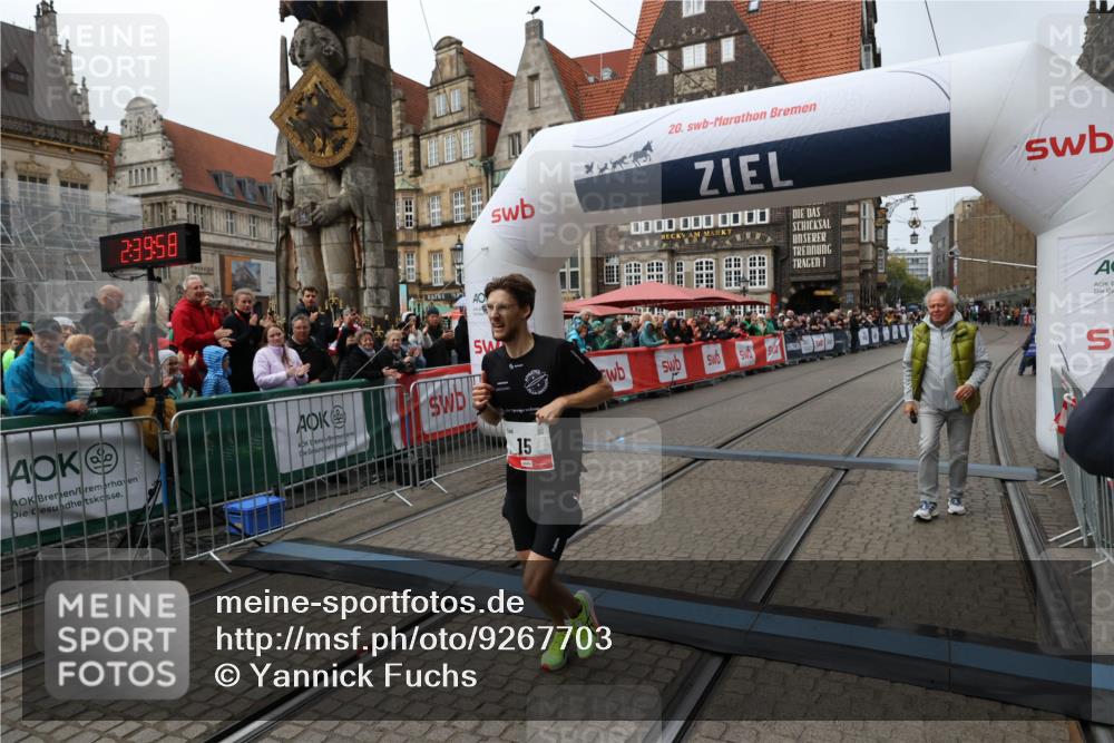 05.10.2025 - 20. swb-Marathon Bremen Yannick Fuchs http://msf.ph/oto/9267703 05.10.2025 12:10:48 Ziel 15 meine-sportfotos.de