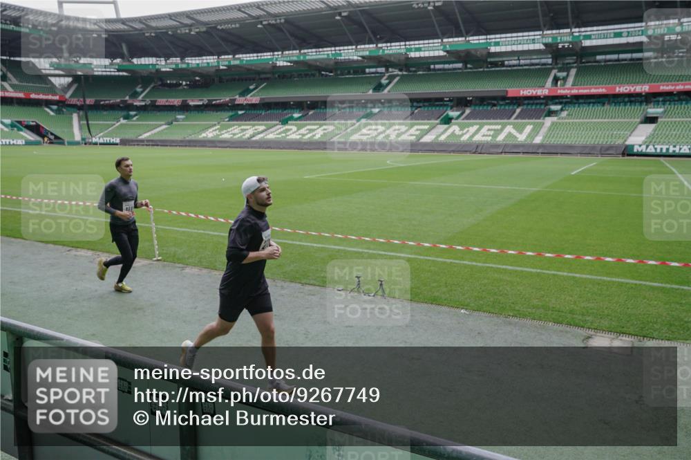 05.10.2025 - 20. swb-Marathon Bremen Michael Burmester http://msf.ph/oto/9267749 05.10.2025 12:33:18 Laufen im Stadion 121, 218, 307, 363, 369, 474, 650, 746, 850, 900, 1070, 1360, 1372, 1494, 1617, 1889, 1913, 1928, 2000, 2033, 2267, 2682, 4251, 6957, 7259, 8582, 650, 664, 908 meine-sportfotos.de