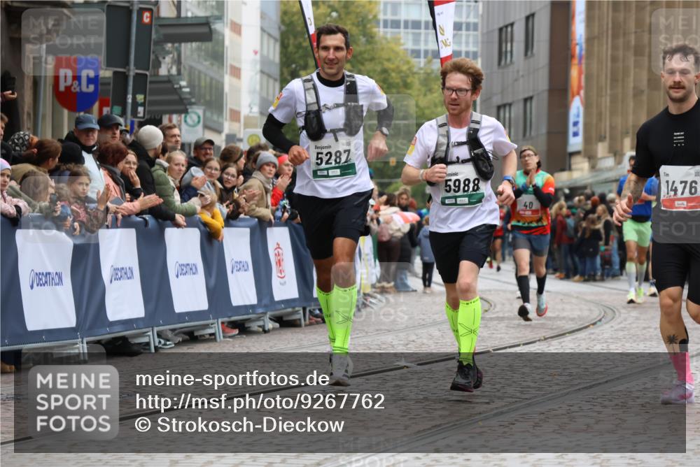 05.10.2025 - 20. swb-Marathon Bremen Strokosch-Dieckow http://msf.ph/oto/9267762 05.10.2025 12:59:52 Ziel 37, 40, 377, 1476, 5287, 5988, 8351 meine-sportfotos.de