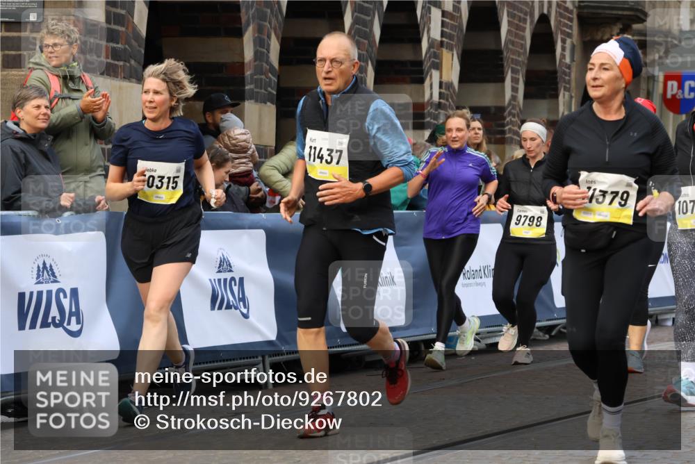 05.10.2025 - 20. swb-Marathon Bremen Strokosch-Dieckow http://msf.ph/oto/9267802 05.10.2025 11:09:09 Ziel 9632, 9798, 9815, 10315, 10522, 10784, 11056, 11379, 11437, 11530, 11674 meine-sportfotos.de