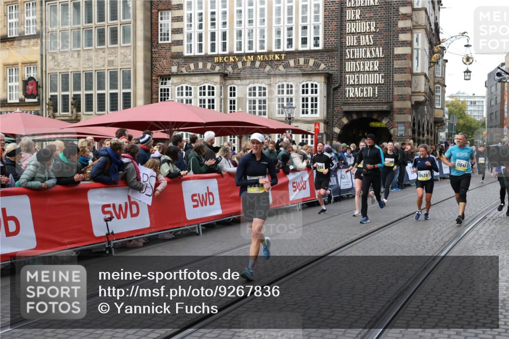 05.10.2025 - 20. swb-Marathon Bremen Yannick Fuchs http://msf.ph/oto/9267836 05.10.2025 10:52:14 Ziel 9196, 9226, 9939, 10240, 10438, 10727, 10977, 11273, 11641 meine-sportfotos.de