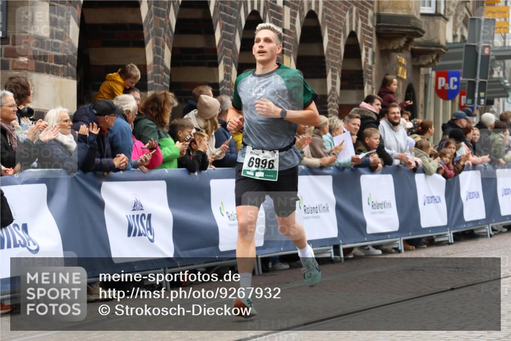 05.10.2025 - 20. swb-Marathon Bremen Strokosch-Dieckow http://msf.ph/oto/9267932 05.10.2025 13:00:11 Ziel 198, 826, 1812, 2064, 2169, 4422, 6996, 8030 meine-sportfotos.de