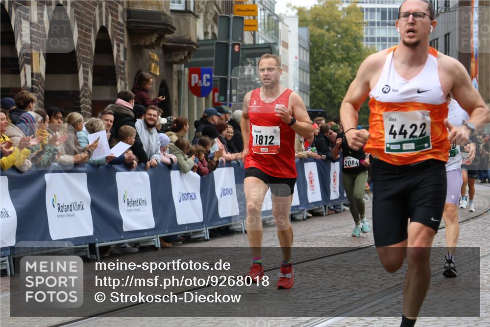 05.10.2025 - 20. swb-Marathon Bremen Strokosch-Dieckow http://msf.ph/oto/9268018 05.10.2025 13:00:13 Ziel 241, 826, 1615, 1812, 2064, 2169, 4422, 6996, 7498, 8030 meine-sportfotos.de