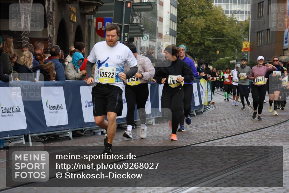05.10.2025 - 20. swb-Marathon Bremen Strokosch-Dieckow http://msf.ph/oto/9268027 05.10.2025 11:09:12 Ziel 9798, 9815, 10295, 10315, 10522, 10784, 11056, 11379, 11437, 11530, 11674 meine-sportfotos.de