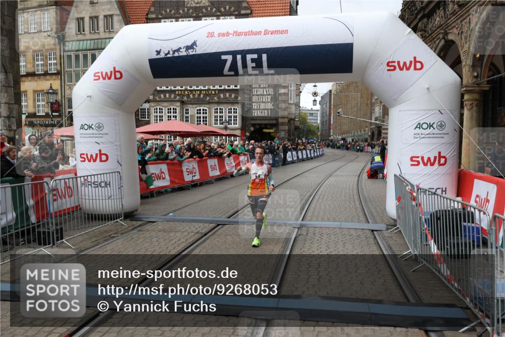05.10.2025 - 20. swb-Marathon Bremen Yannick Fuchs http://msf.ph/oto/9268053 05.10.2025 12:12:31 Ziel 49 meine-sportfotos.de
