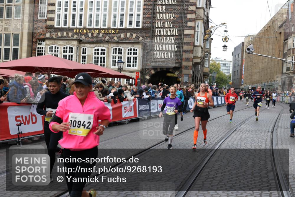 05.10.2025 - 20. swb-Marathon Bremen Yannick Fuchs http://msf.ph/oto/9268193 05.10.2025 10:52:21 Ziel 9196, 9226, 9852, 9955, 10038, 10240, 10438, 10668, 10727, 10900, 10927, 10942, 11458, 11491, 11641 meine-sportfotos.de