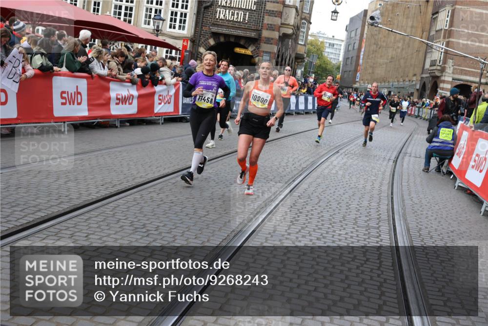 05.10.2025 - 20. swb-Marathon Bremen Yannick Fuchs http://msf.ph/oto/9268243 05.10.2025 10:52:21 Ziel 9196, 9226, 9852, 9955, 10038, 10240, 10438, 10668, 10727, 10900, 10927, 10942, 11458, 11491, 11641 meine-sportfotos.de