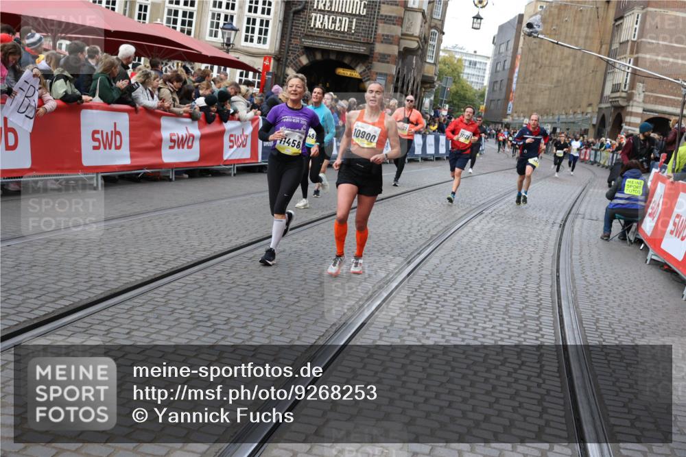 05.10.2025 - 20. swb-Marathon Bremen Yannick Fuchs http://msf.ph/oto/9268253 05.10.2025 10:52:21 Ziel 9196, 9226, 9852, 9955, 10038, 10240, 10438, 10668, 10727, 10900, 10927, 10942, 11458, 11491, 11641 meine-sportfotos.de