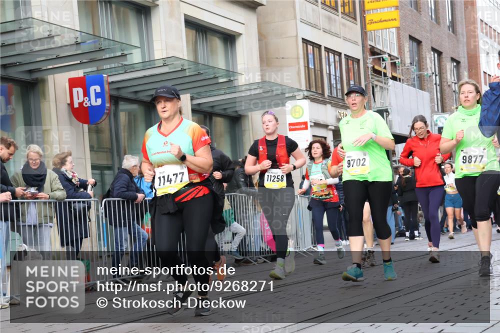 05.10.2025 - 20. swb-Marathon Bremen Strokosch-Dieckow http://msf.ph/oto/9268271 05.10.2025 11:06:53 Ziel 7779, 9180, 9217, 9265, 9334, 9491, 9628, 9702, 9757, 9877, 9890, 9901, 10193, 10286, 10330, 10332, 10371, 10582, 10632, 10788, 10824, 10836, 10902, 10991, 11122, 11131, 11258, 11329, 11477, 11709, 7779, 9180, 9217, 9265, 9334, 9491, 9628, 9702, 9757, 9877, 9890, 9901, 10193, 10286, 10330, 10332, 10371, 10582, 10632, 10788, 10824, 10836, 10902, 10991, 11122, 11131, 11709 meine-sportfotos.de