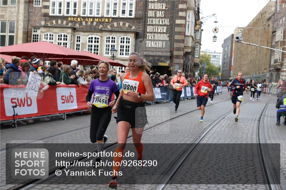 05.10.2025 - 20. swb-Marathon Bremen Yannick Fuchs http://msf.ph/oto/9268290 05.10.2025 10:52:22 Ziel 9196, 9226, 9852, 9955, 10038, 10240, 10438, 10668, 10727, 10900, 10927, 10942, 11128, 11458, 11491, 11641 meine-sportfotos.de