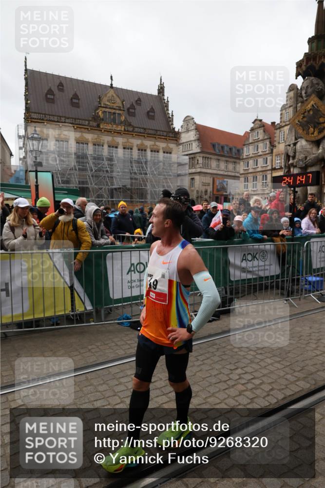 05.10.2025 - 20. swb-Marathon Bremen Yannick Fuchs http://msf.ph/oto/9268320 05.10.2025 12:12:36 Ziel 49 meine-sportfotos.de