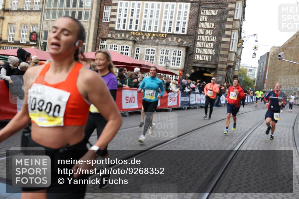 05.10.2025 - 20. swb-Marathon Bremen Yannick Fuchs http://msf.ph/oto/9268352 05.10.2025 10:52:23 Ziel 9196, 9852, 9955, 9987, 10038, 10240, 10438, 10668, 10727, 10900, 10927, 10942, 11128, 11458, 11491, 11641 meine-sportfotos.de