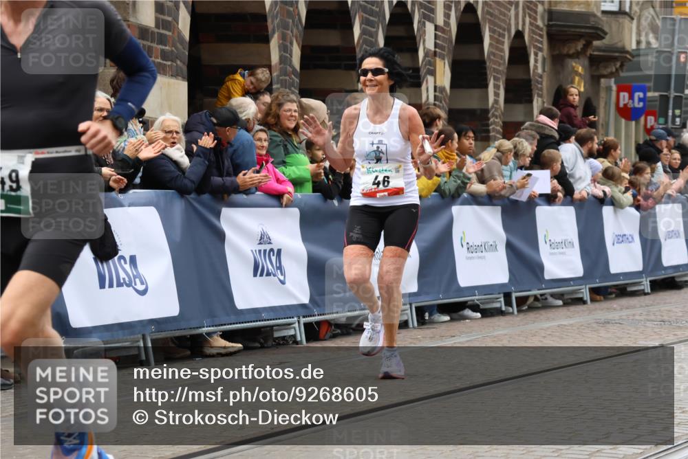 05.10.2025 - 20. swb-Marathon Bremen Strokosch-Dieckow http://msf.ph/oto/9268605 05.10.2025 13:00:32 Ziel 46, 1612, 7099, 7949 meine-sportfotos.de