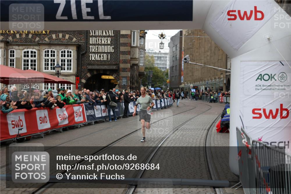 05.10.2025 - 20. swb-Marathon Bremen Yannick Fuchs http://msf.ph/oto/9268684 05.10.2025 12:13:15 Ziel 1301 meine-sportfotos.de