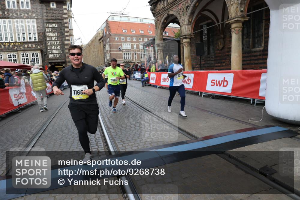 05.10.2025 - 20. swb-Marathon Bremen Yannick Fuchs http://msf.ph/oto/9268738 05.10.2025 10:52:29 Ziel 9172, 9584, 9955, 9987, 10507, 10719, 10900, 10927, 11128, 11458, 11491, 11528, 11665 meine-sportfotos.de