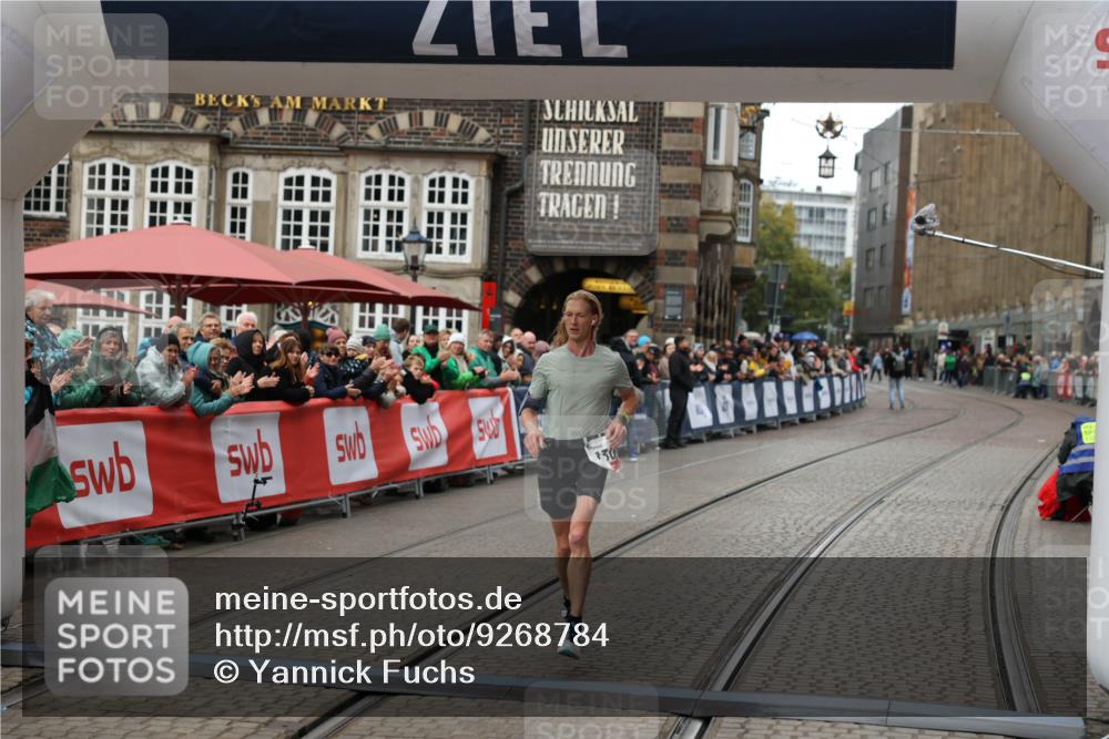 05.10.2025 - 20. swb-Marathon Bremen Yannick Fuchs http://msf.ph/oto/9268784 05.10.2025 12:13:16 Ziel 1301 meine-sportfotos.de