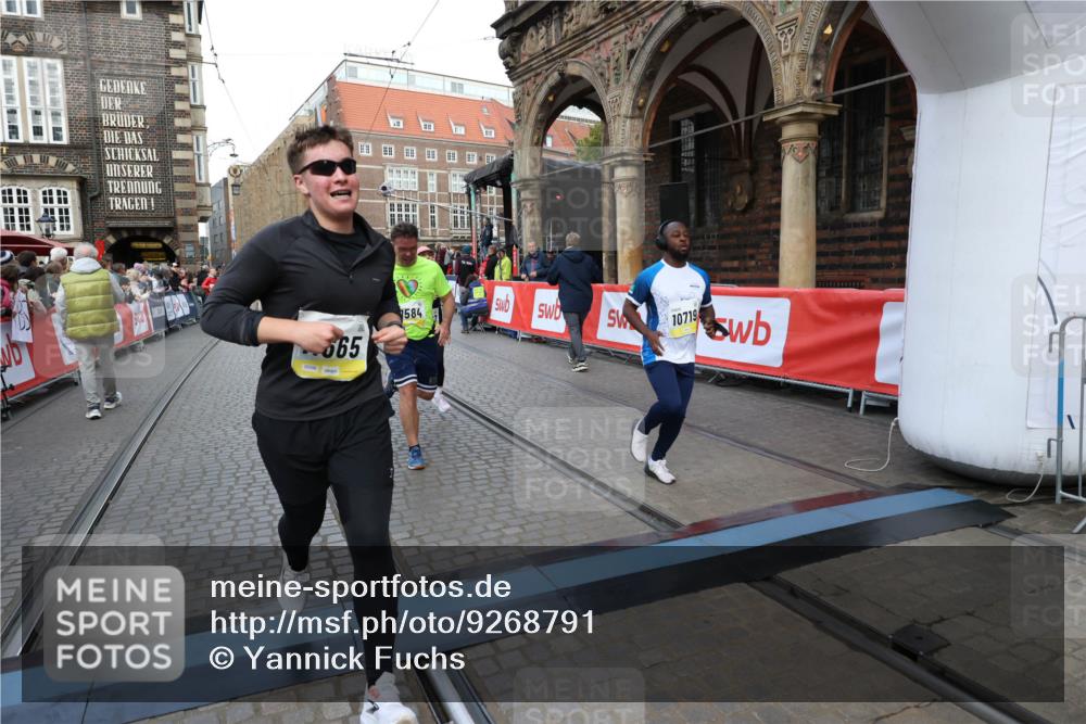 05.10.2025 - 20. swb-Marathon Bremen Yannick Fuchs http://msf.ph/oto/9268791 05.10.2025 10:52:29 Ziel 9172, 9584, 9955, 9987, 10507, 10719, 10900, 10927, 11128, 11458, 11491, 11528, 11665 meine-sportfotos.de