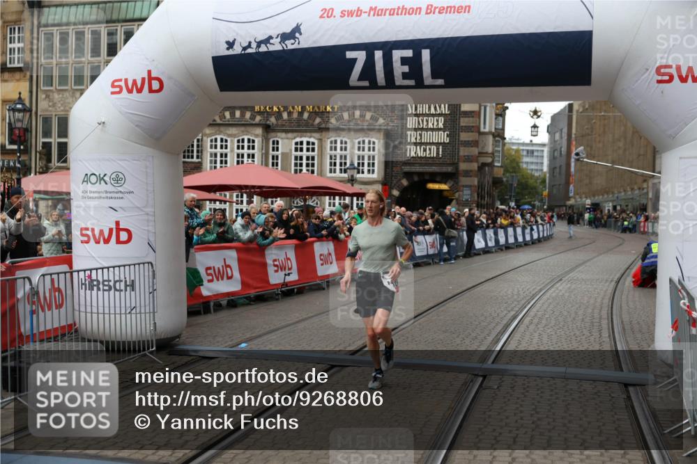 05.10.2025 - 20. swb-Marathon Bremen Yannick Fuchs http://msf.ph/oto/9268806 05.10.2025 12:13:17 Ziel 1301 meine-sportfotos.de