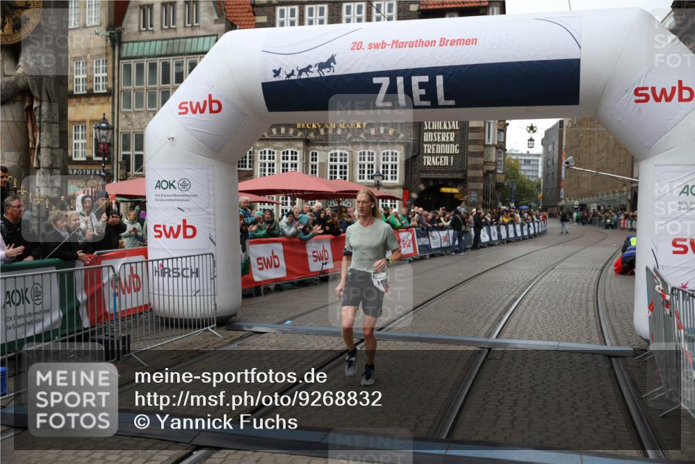 05.10.2025 - 20. swb-Marathon Bremen Yannick Fuchs http://msf.ph/oto/9268832 05.10.2025 12:13:17 Ziel 1301 meine-sportfotos.de