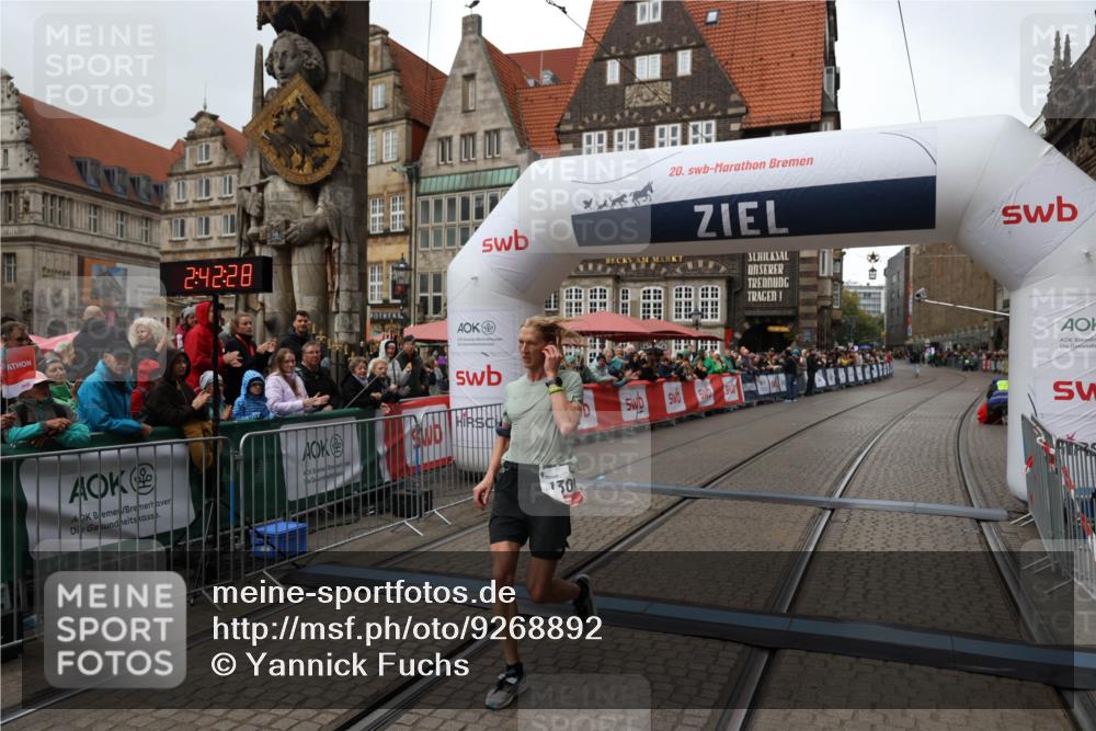 05.10.2025 - 20. swb-Marathon Bremen Yannick Fuchs http://msf.ph/oto/9268892 05.10.2025 12:13:18 Ziel 1301 meine-sportfotos.de