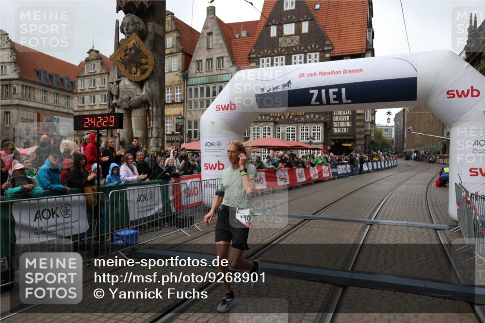 05.10.2025 - 20. swb-Marathon Bremen Yannick Fuchs http://msf.ph/oto/9268901 05.10.2025 12:13:18 Ziel 1301 meine-sportfotos.de