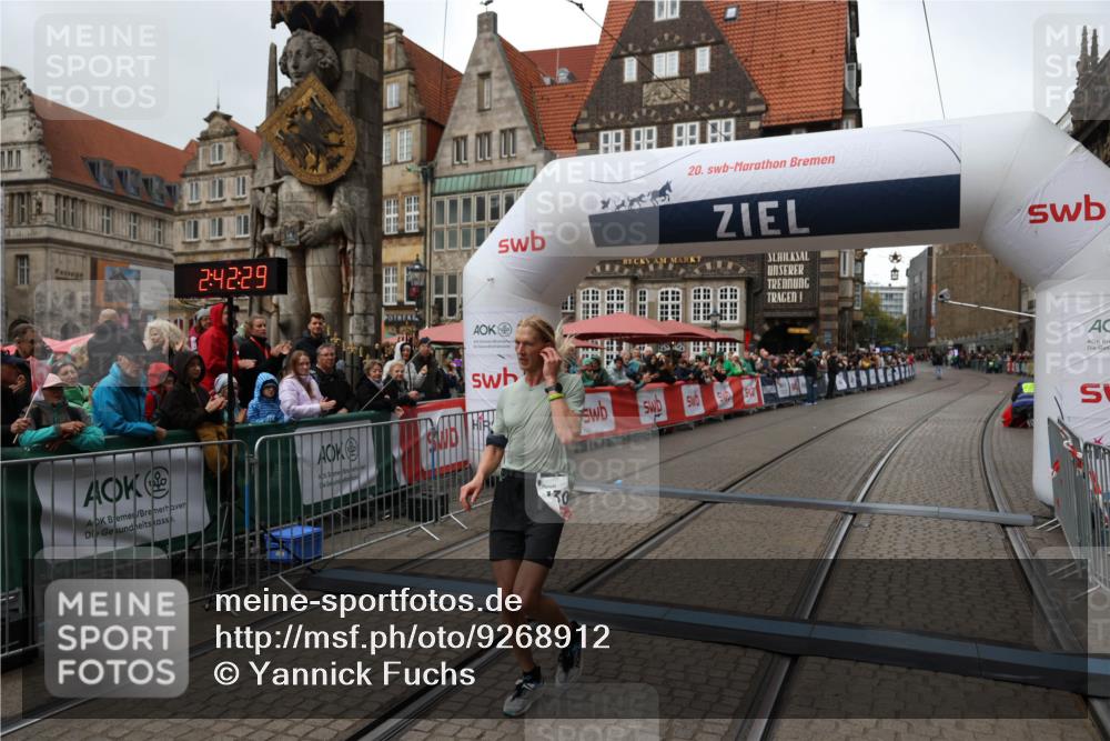 05.10.2025 - 20. swb-Marathon Bremen Yannick Fuchs http://msf.ph/oto/9268912 05.10.2025 12:13:18 Ziel 1301 meine-sportfotos.de