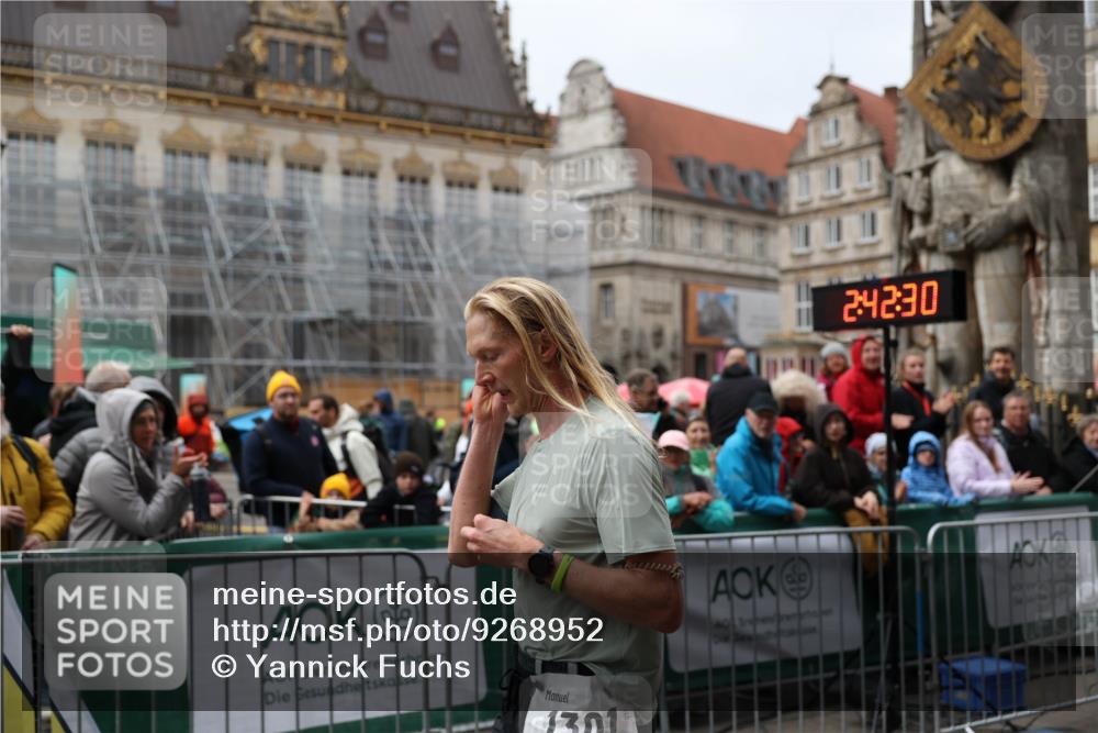 05.10.2025 - 20. swb-Marathon Bremen Yannick Fuchs http://msf.ph/oto/9268952 05.10.2025 12:13:20 Ziel 1301 meine-sportfotos.de