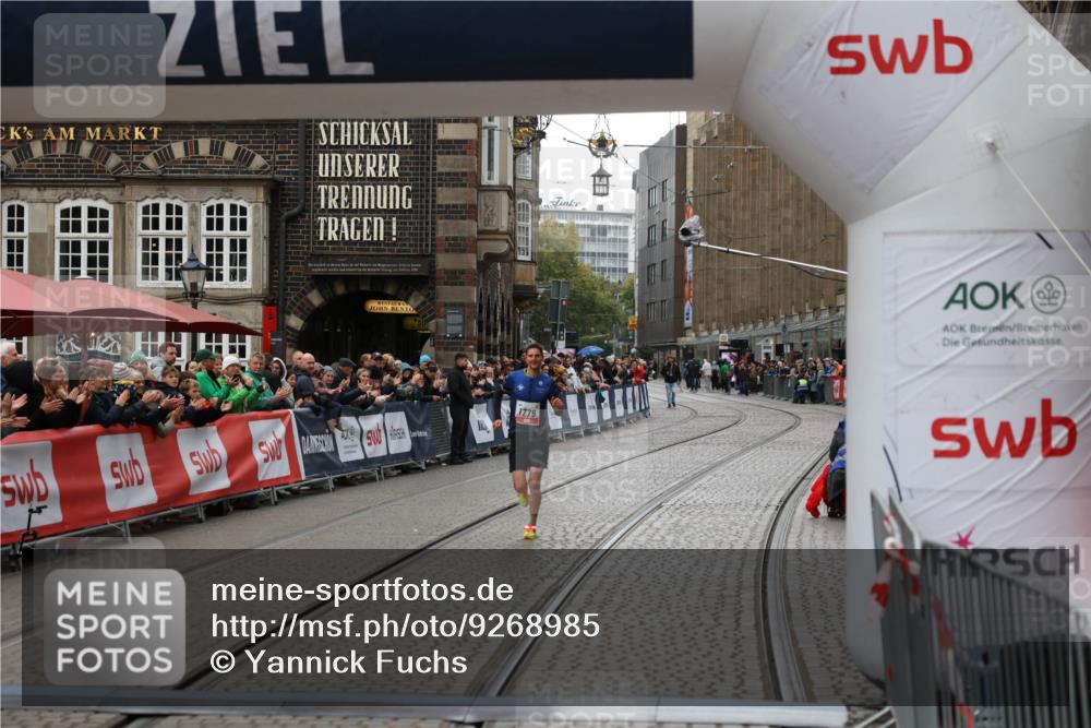 05.10.2025 - 20. swb-Marathon Bremen Yannick Fuchs http://msf.ph/oto/9268985 05.10.2025 12:14:11 Ziel 1779 meine-sportfotos.de