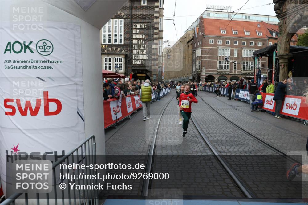 05.10.2025 - 20. swb-Marathon Bremen Yannick Fuchs http://msf.ph/oto/9269000 05.10.2025 10:52:32 Ziel 9172, 9584, 9987, 10241, 10507, 10719, 11128, 11528, 11665 meine-sportfotos.de