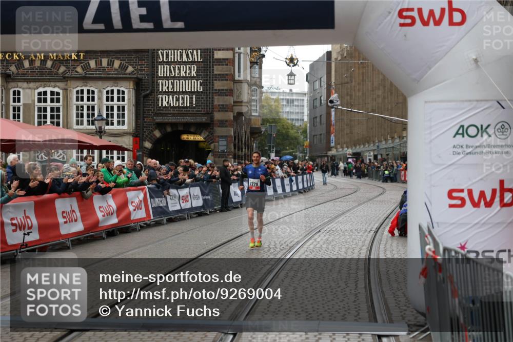 05.10.2025 - 20. swb-Marathon Bremen Yannick Fuchs http://msf.ph/oto/9269004 05.10.2025 12:14:11 Ziel 1779 meine-sportfotos.de