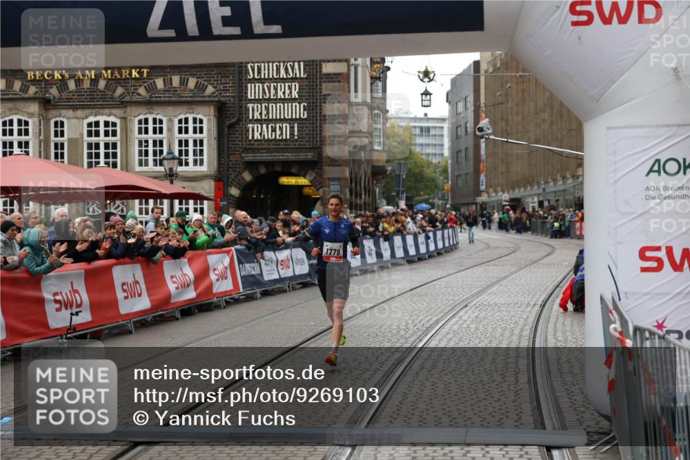 05.10.2025 - 20. swb-Marathon Bremen Yannick Fuchs http://msf.ph/oto/9269103 05.10.2025 12:14:13 Ziel 1779 meine-sportfotos.de