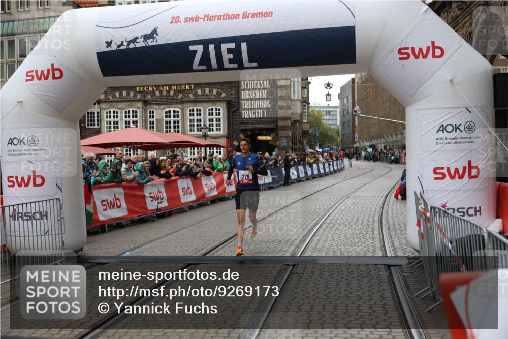 05.10.2025 - 20. swb-Marathon Bremen Yannick Fuchs http://msf.ph/oto/9269173 05.10.2025 12:14:14 Ziel 1779 meine-sportfotos.de