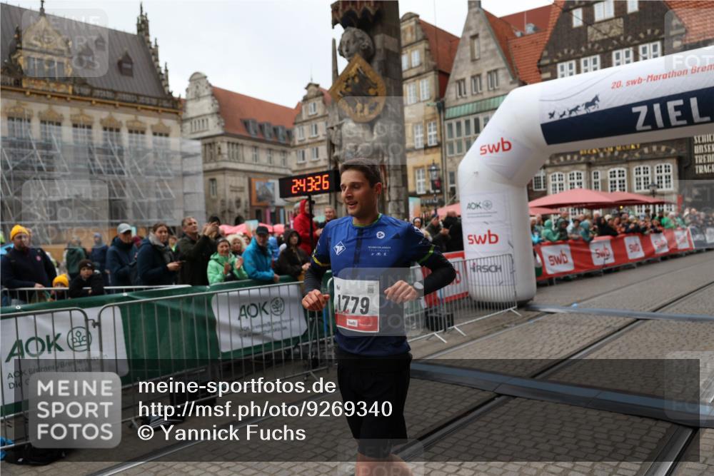 05.10.2025 - 20. swb-Marathon Bremen Yannick Fuchs http://msf.ph/oto/9269340 05.10.2025 12:14:16 Ziel 1779 meine-sportfotos.de
