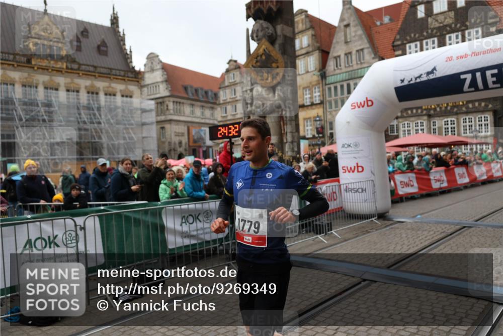 05.10.2025 - 20. swb-Marathon Bremen Yannick Fuchs http://msf.ph/oto/9269349 05.10.2025 12:14:16 Ziel 1779 meine-sportfotos.de