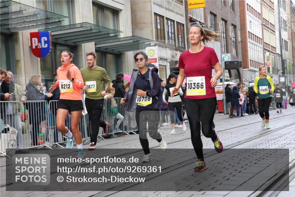 05.10.2025 - 20. swb-Marathon Bremen Strokosch-Dieckow http://msf.ph/oto/9269361 05.10.2025 11:07:38 Ziel 8123, 9212, 9557, 9599, 9615, 9617, 9874, 10125, 10135, 10365, 10366, 10706, 10782, 10783, 11309, 11490, 11677, 8123, 9212, 9557, 9599, 9615, 9617, 9874, 10125, 10135, 10365, 10366, 10706, 10782, 10783, 11309, 11490, 11677 meine-sportfotos.de