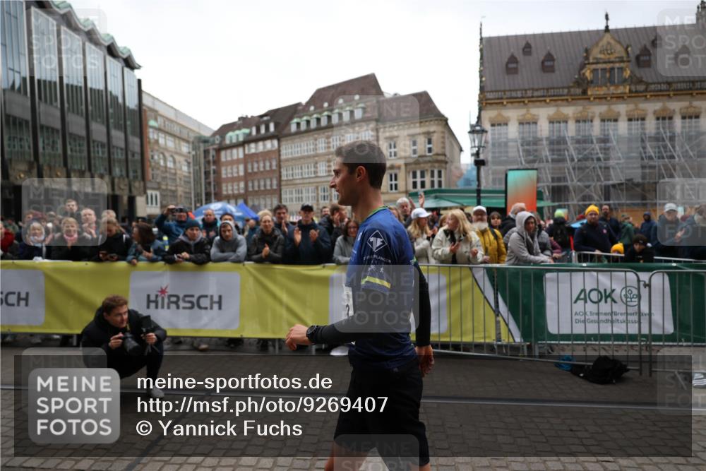 05.10.2025 - 20. swb-Marathon Bremen Yannick Fuchs http://msf.ph/oto/9269407 05.10.2025 12:14:17 Ziel 1779 meine-sportfotos.de